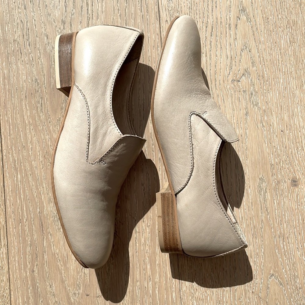 Natural leather loafers size 37 by Catherine Malandrinò. Never worn.